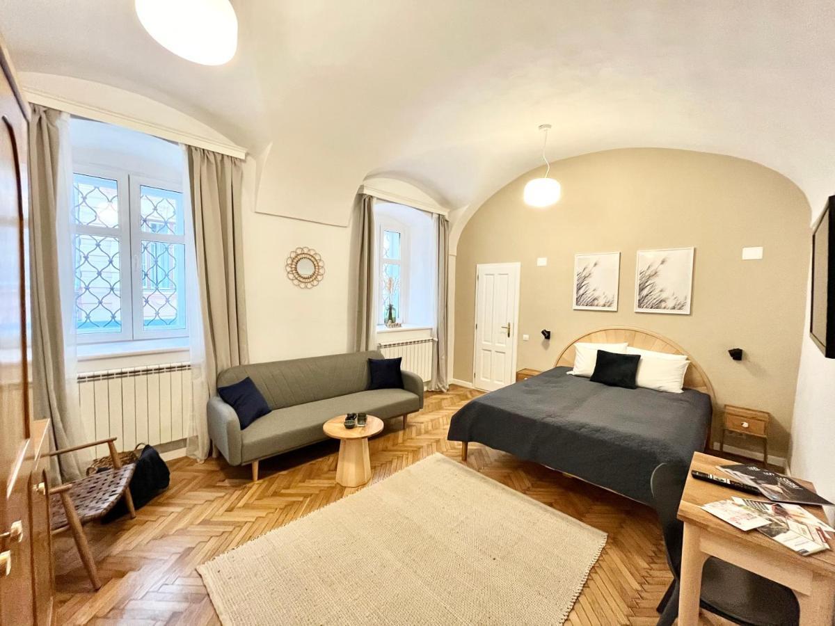 Filek House Apartment Sibiu Luaran gambar