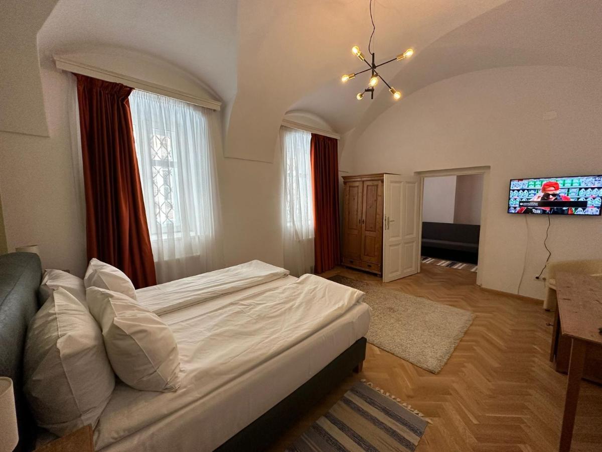 Filek House Apartment Sibiu Luaran gambar